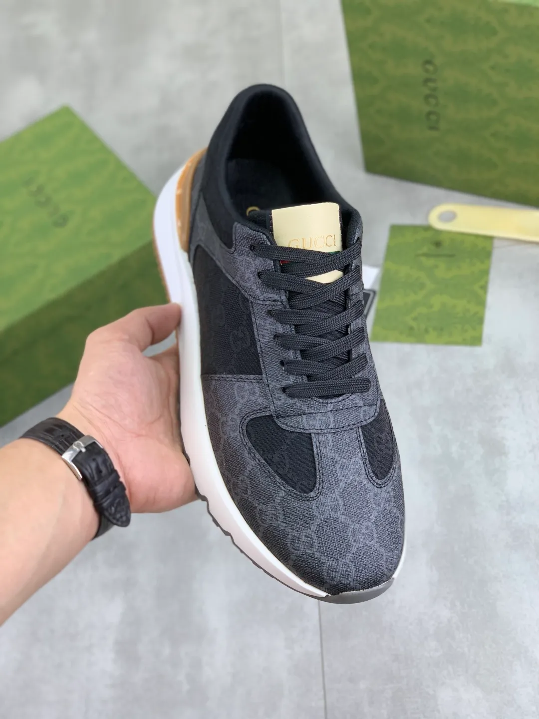 Men's shoes 💰P440💰[New model]🆘 The latest model from Gucci GUCCI official website🎁Classic casual and fashionable men's shoes👟Best model💥The version is simple and elegant, exclusive for trendy men. Unique official website latest brand elements👑Gucci original decoration, fashionable and generous, original soft calfskin fabric➕Comfortable soft first-layer pigskin lining ✅The official website specifies the wear-resistant casual outsole, the classic model is taken in real life🎬Color: 3️⃣colors available😍Number: 38-44